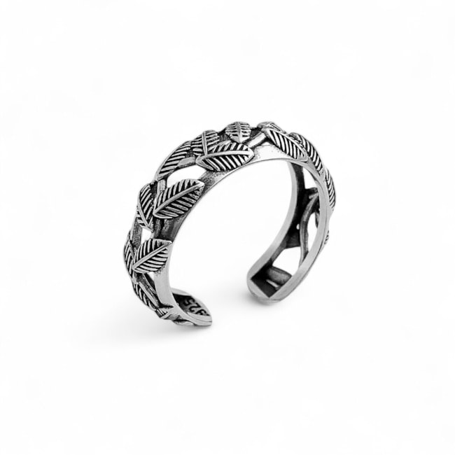 Anel Ajustável com Folhas Vazadas Envelhecido