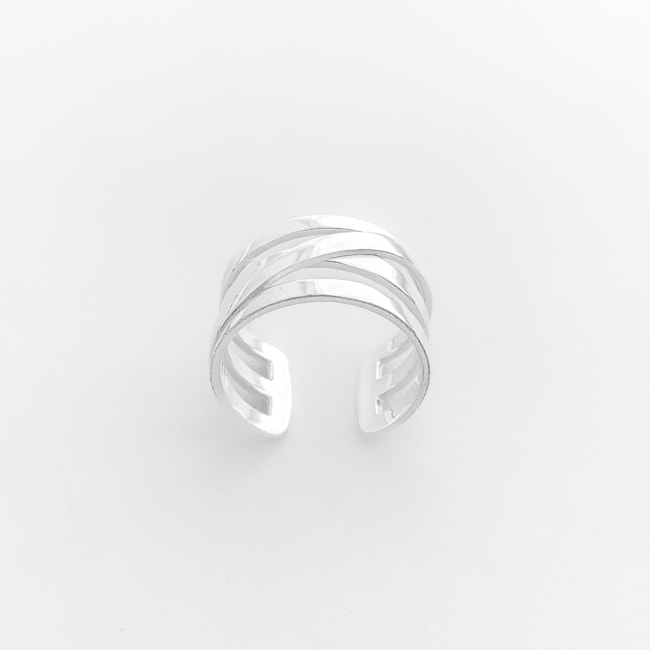 Anel Ajustável de Três Aros com um Aro Por Cima na Diagonal 