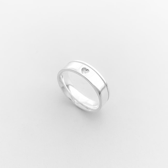 Anel Aliança com Zircônia de Coração