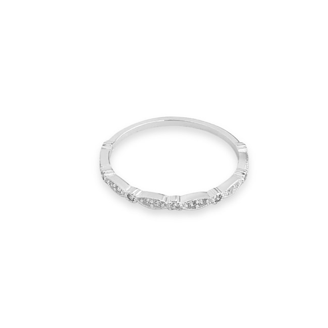 Anel Aparador Cravejado com Zircônias em Navete