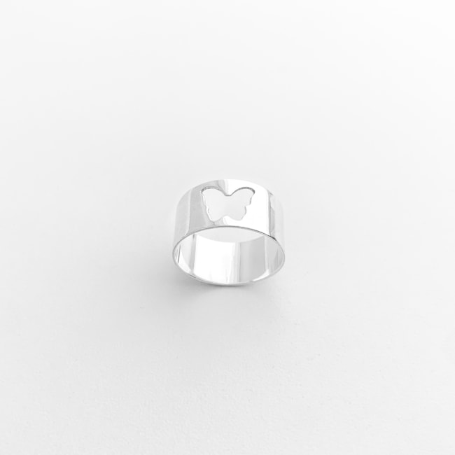 Anel Aro Largo com Borboleta Vazado 