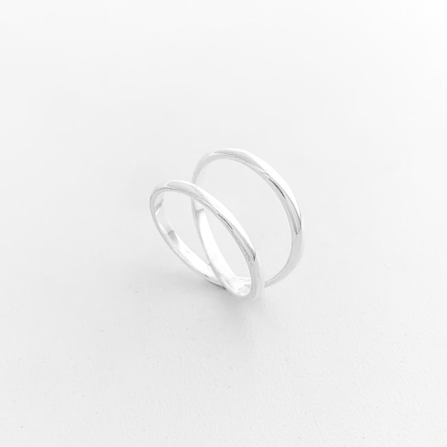 Anel com Dois Aros Liso Cruzados