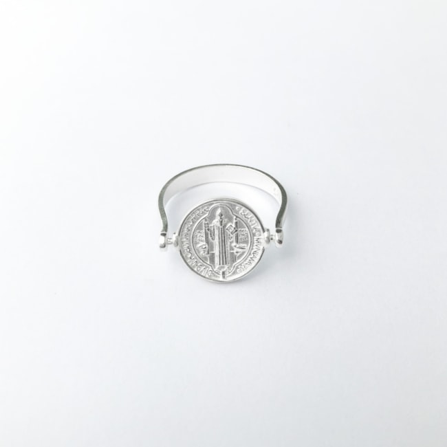 Anel com Medalha Giratória de São Bento 