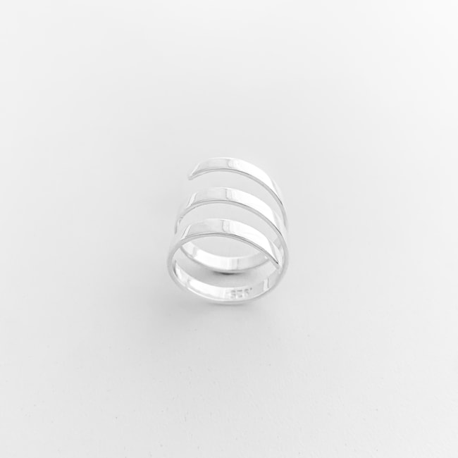 Anel com Três Aros em Espiral 