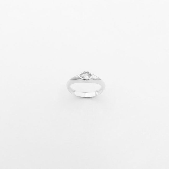 Anel com Zircônia em Formato de Gota Transparente