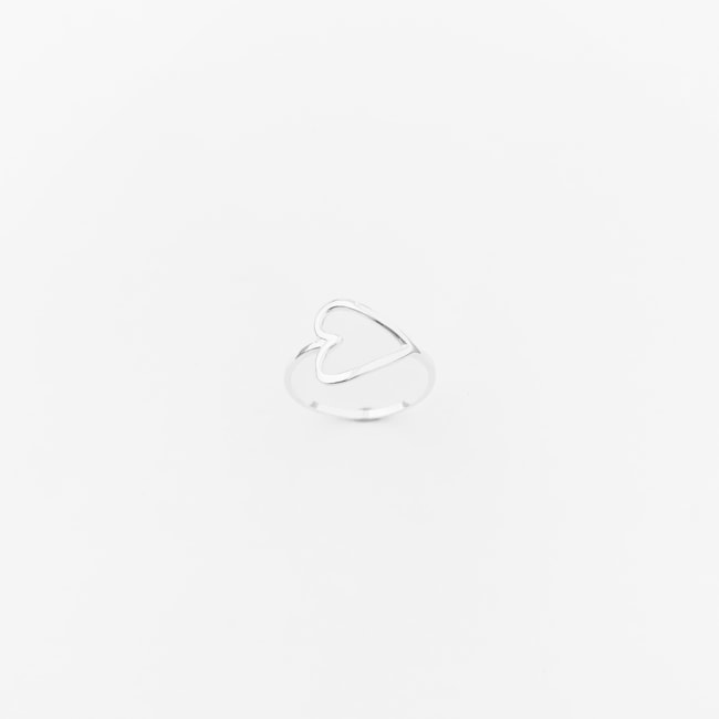 Anel de Coração Liso Vazado