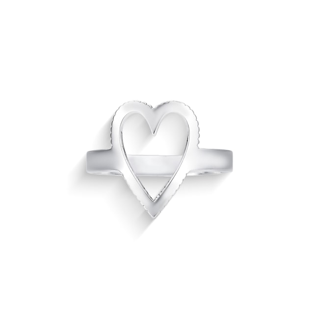 Anel de Coração Vazado com Corte Trabalhado em Volta