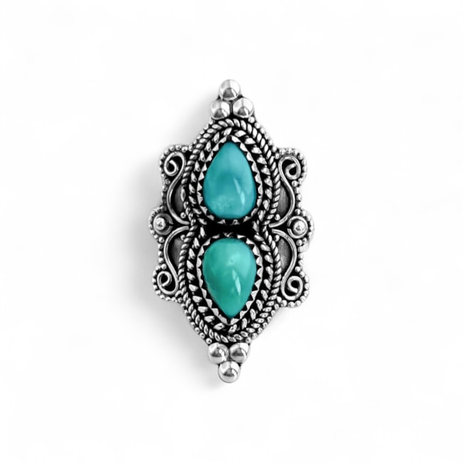 Anel de Pedra Turquesa em Formato de Gota com Detalhes de Corda e Arabescos 