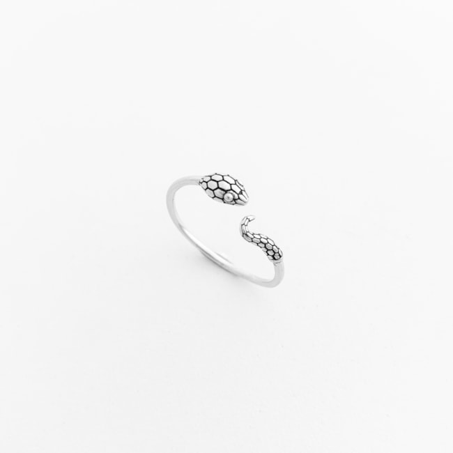 Anel Envelhecido Ajustável de Serpente com Aro Fino