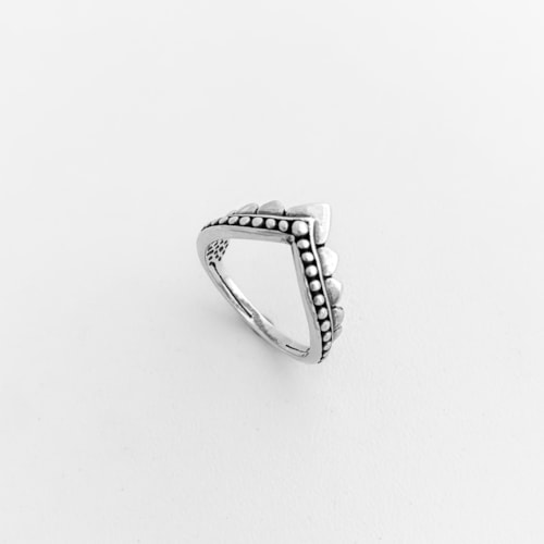 Produto Anel Envelhecido em V Invertido Trabalhado