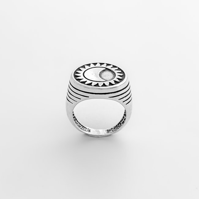 Anel Envelhecido Sinete Redondo Sol e Lua 