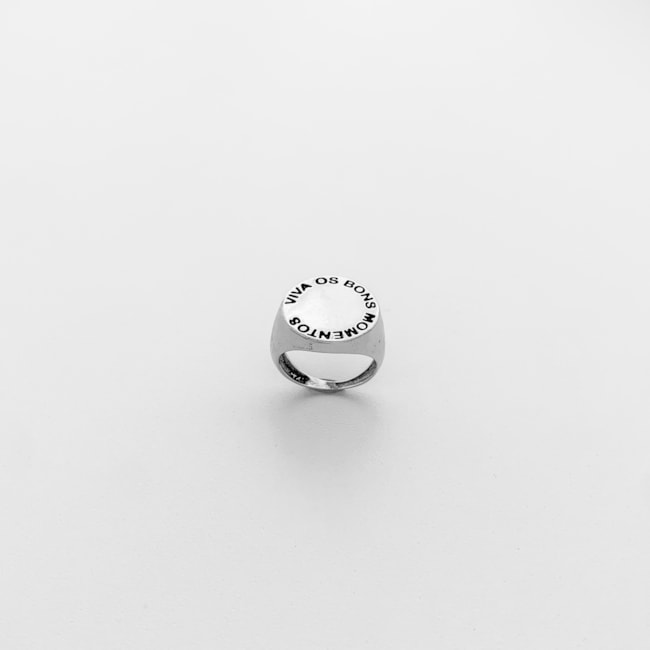 Anel Envelhecido Sinete Redondo "Viva os bons momentos"