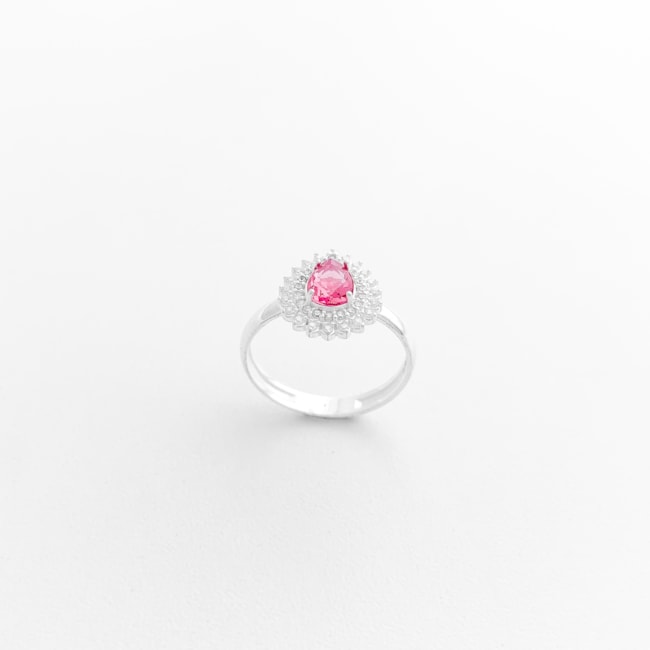Anel com Rubi em Gota e Microzircônias
