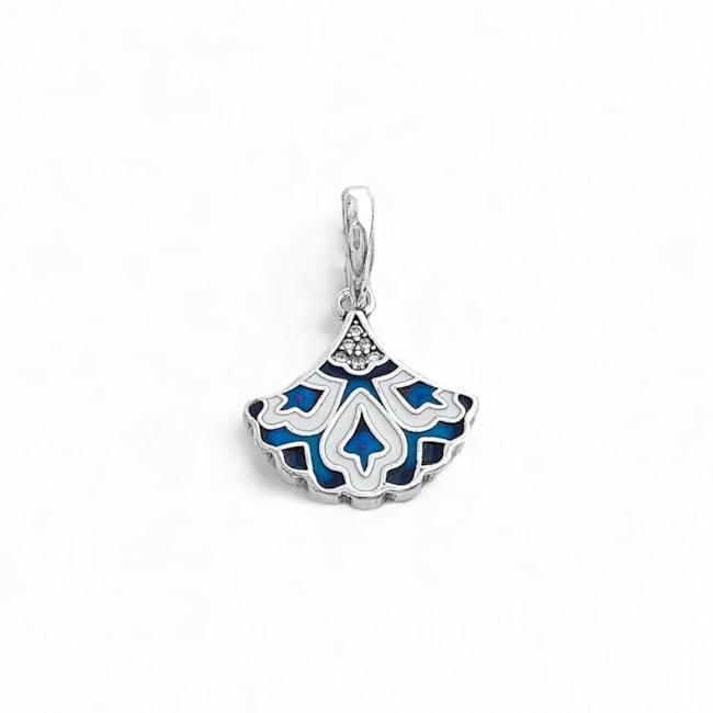 Berloque de Leque Azul e Branco Resinado com Zircônias Cristal 