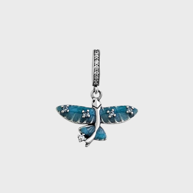 Berloque de Pássaro Azul Resinado e Contra Argola Cravejado com Zircônia Cristal 