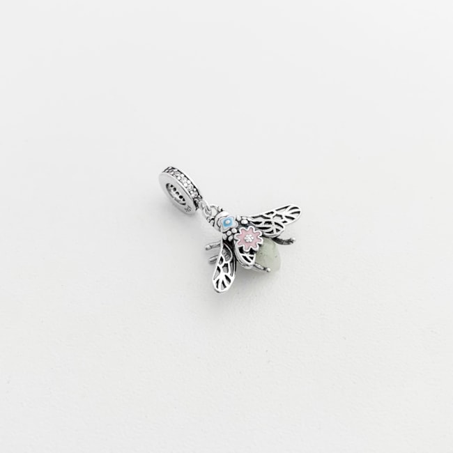 Berloque de Vagalume com Flores e Cravejado de Zircônia