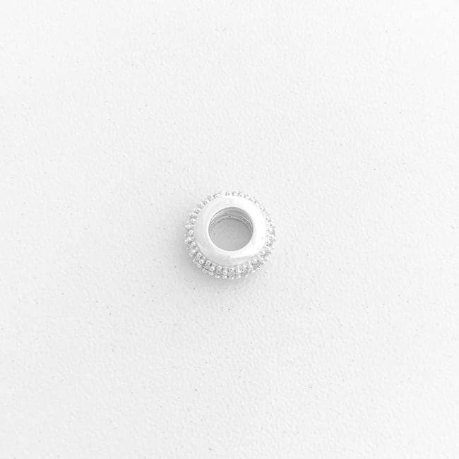 Berloque Separador Cravejado de Zircônias