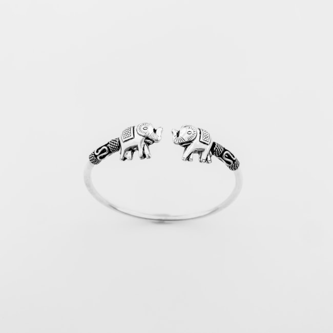 Bracelete Ajustável Trabalhado com Elefantes