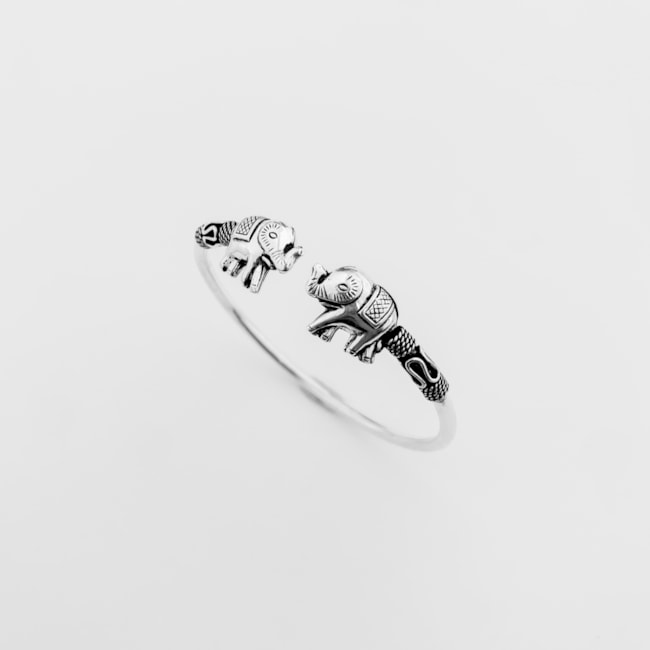 Bracelete Ajustável Trabalhado com Elefantes