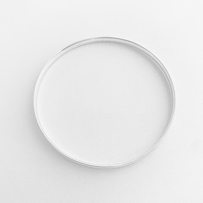 Bracelete de Aro Liso Médio Abaulado  