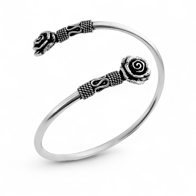Bracelete de Flor Trabalhado