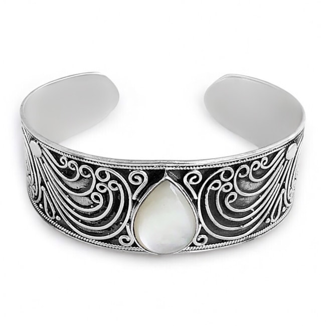 Bracelete Envelhecido Boho com Pedra Madrepérola em Formato de Gota e Detalhes em Arabescos Ajustável 