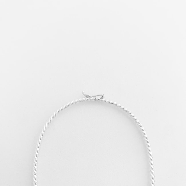 Bracelete Torcido Mais Fechado