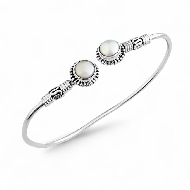 Bracelete Trabalhado com Duas Pérolas