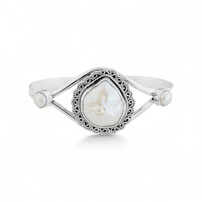 Bracelete Trabalhado com Pérola 