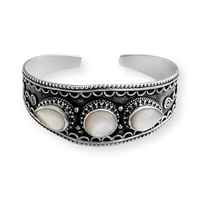 Bracelete Trabalhado com Pérola 