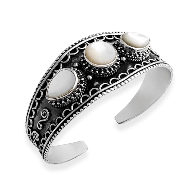 Bracelete Trabalhado com Pérola 