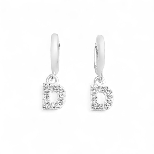 Brinco de Argola com Letra D Cravejada de Zircônias 
