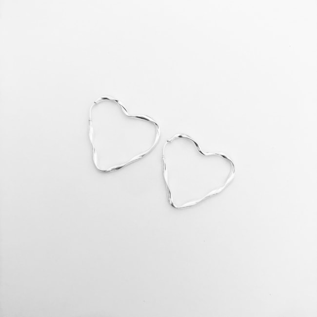 Brinco de Argola de Coração Torcida de Encaixe - 3cm