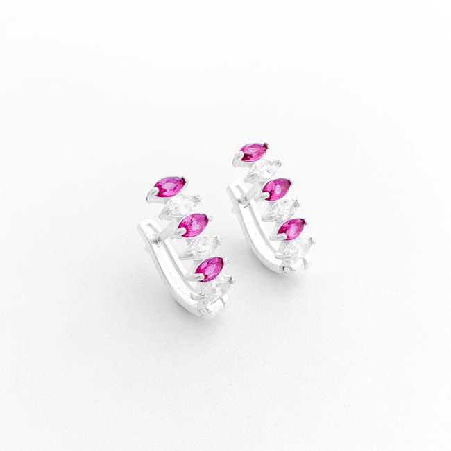 Brinco de Argola de Encaixe em U Cravejados em Zircônias Brancas e Rubi Rose