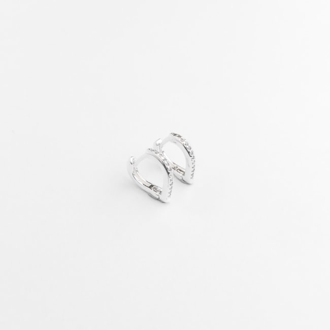 Brinco de Argola de Gota Cravejada com Zircônia