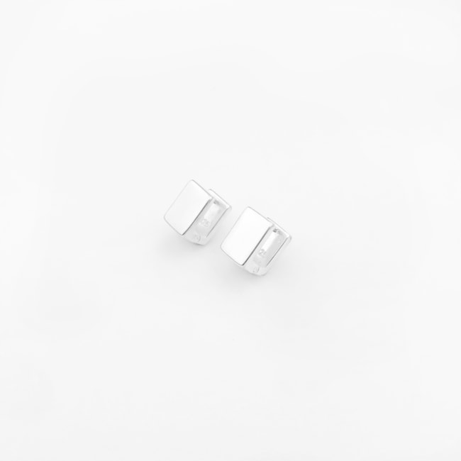 Brinco de Argola Quadrada Lisa