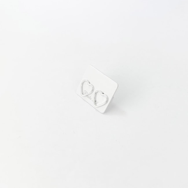 Brinco de Coração Liso Vazado