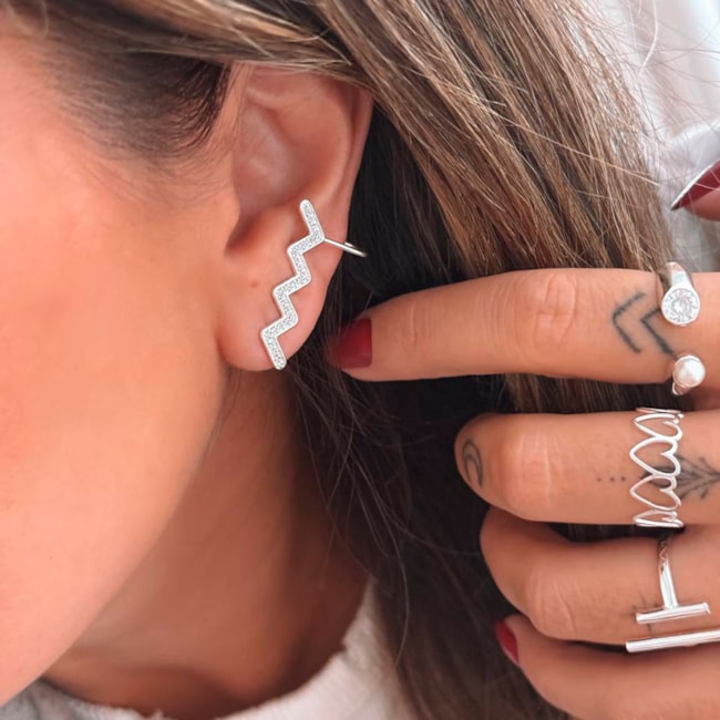 Brinco Ear Cuff Cravejado de Zircônia