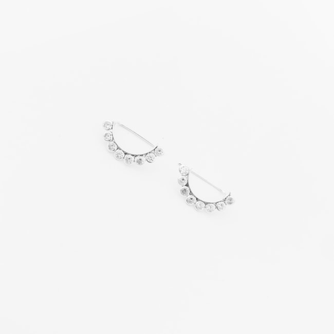 Brinco Ear Cuff  Curvado com Zircônias Redondas