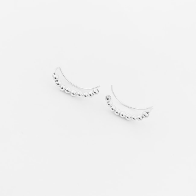 Brinco Ear Cuff de Bolinhas