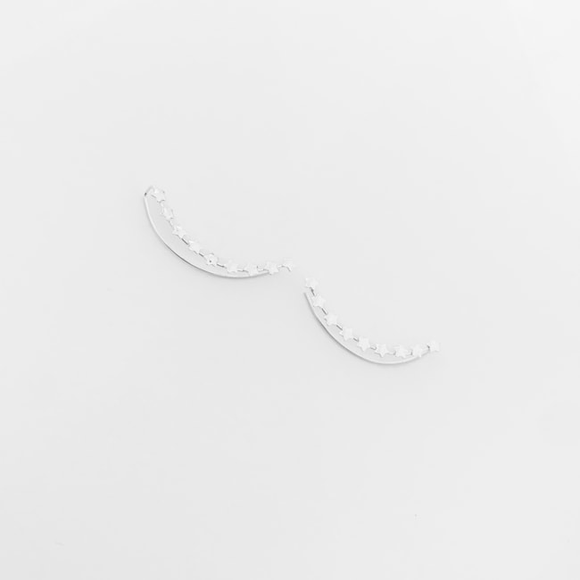 Brinco Ear Cuff de Estrelinhas