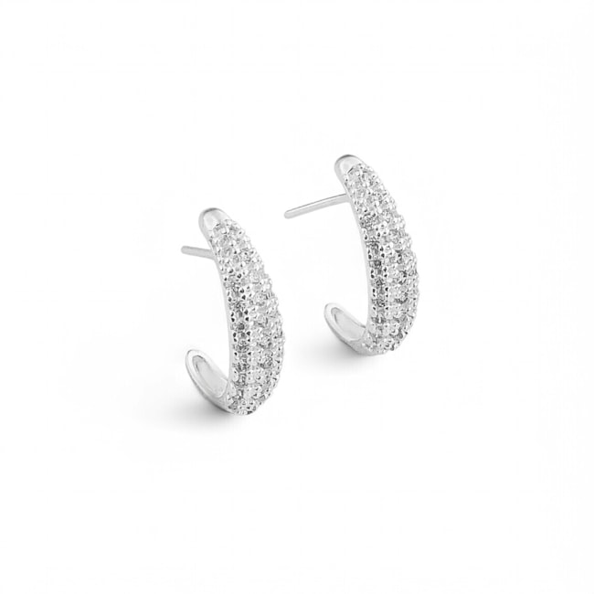 Brinco Meia Argola Cravejada com Zircônias