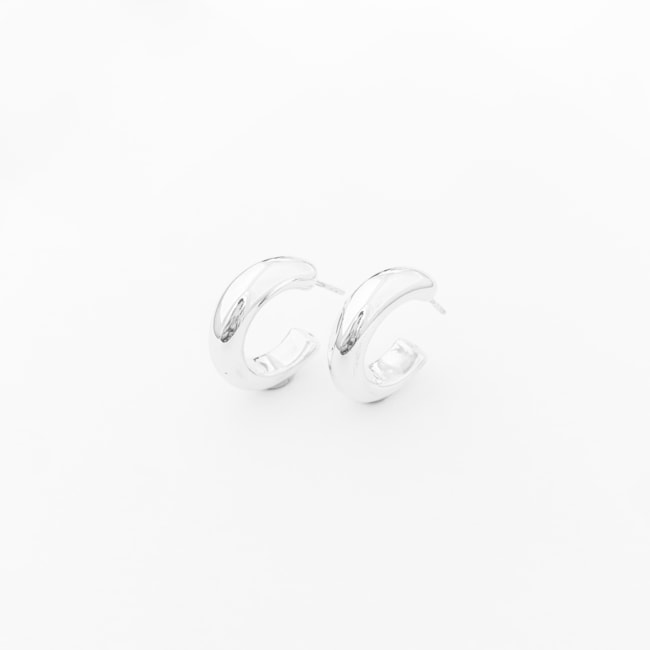 Brinco Meia Argola Larga e Lisa em Eletroformação - 2,3cm