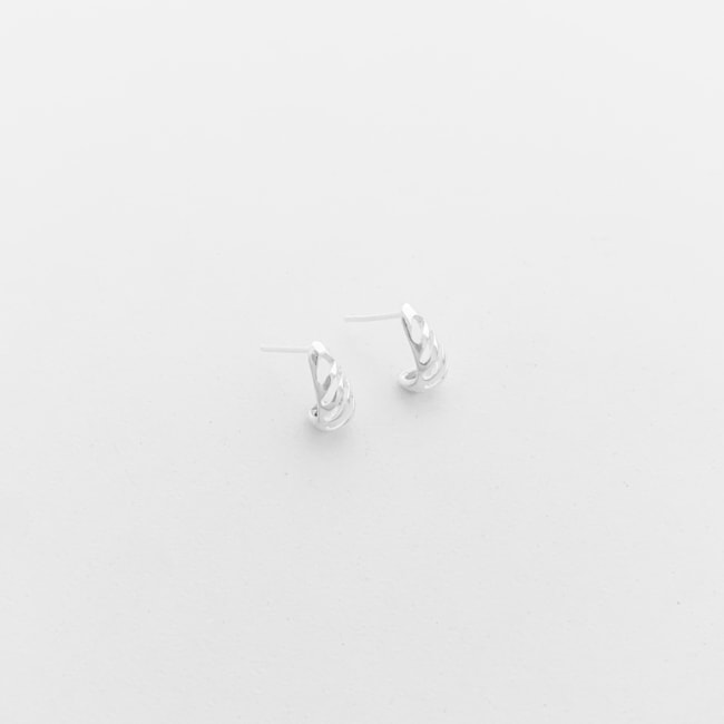 Brinco Meia Gota Vazado