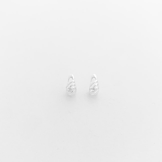 Brinco Meia Gota Vazado