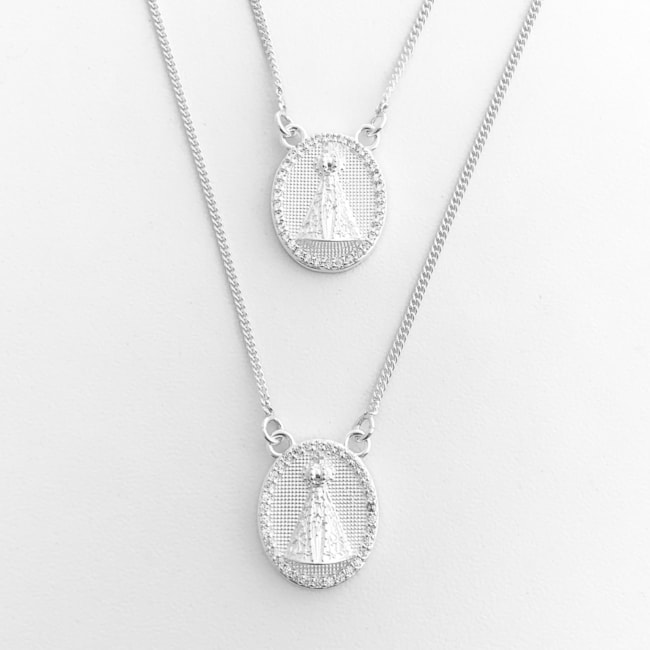 Escapulário de Nossa Senhora Aparecida com Bordas Cravejada de Zircônias 