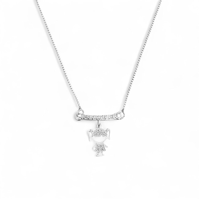 Gargantilha Branca com Canga e Menina Cravejados - 45cm