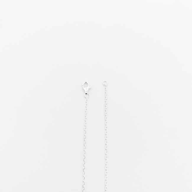 Gargantilha com Zircônias Vermelhas Quadradas – 40cm