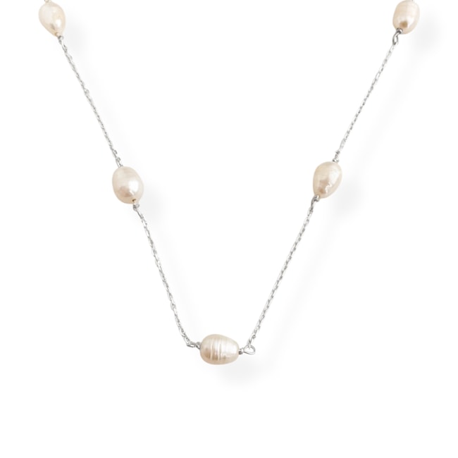 Gargantilha Corrente Cartier com Pérolas Arroz - 40cm