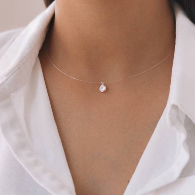 Gargantilha de Fio de Nylon com Ponto de Luz - 40cm  